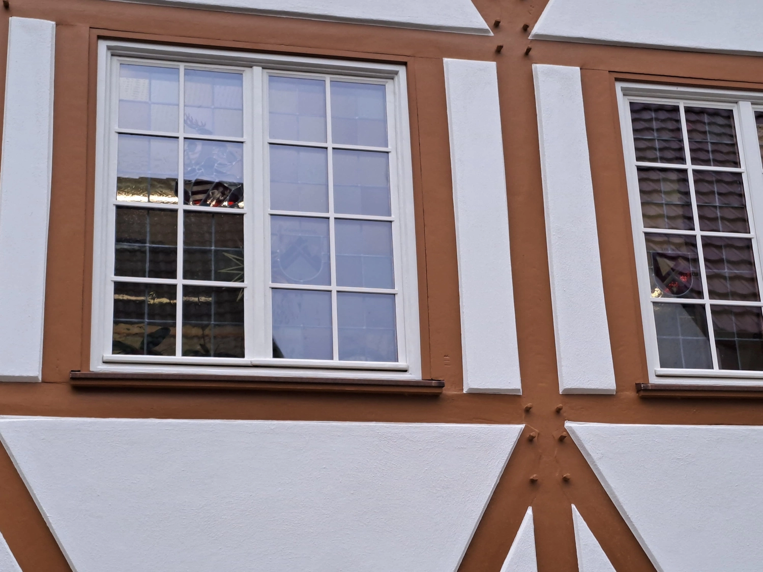 Schreinerei - Maßgefertigte Holzarbeiten - Holzfenster für Altbau + Denkmal